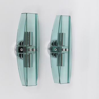 Pareja de apliques italianos en cristal de Murano - Metal cromado y cristal aguamarina.