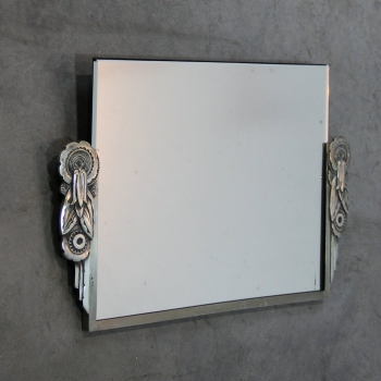 ESPEJO ART DECÓ FRANCÉS - Realizado en bronce cromado y espejo de época.