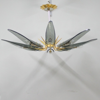 Lámpara de los años 60 - Reminiscencia de Fontana Arte.
Acero, metal dorado y cristal tintado.
Electricidad revisada.