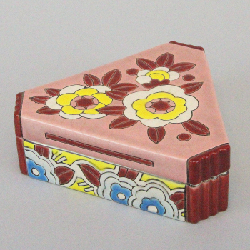 Caja Art Decó de cerámica de Longwy, Francia. - Fabricada en cerámica esmaltada.