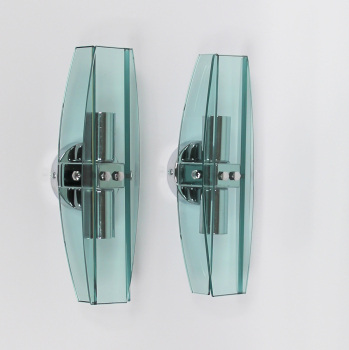 Pareja de apliques italianos en cristal de Murano - Metal cromado y cristal aguamarina.