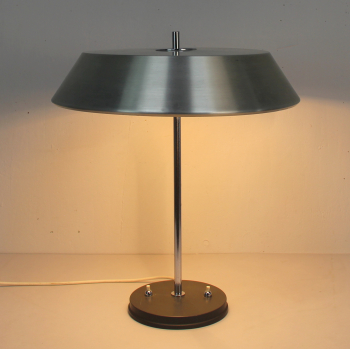 Lámpara de sobremesa Philips - Atribuida a Louis Kalff
Acero, metal cromada y metal lacado en gris.
Holanda