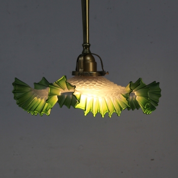 Fabricada en vidrio y bronce.
Electricidad totalmente renovada.