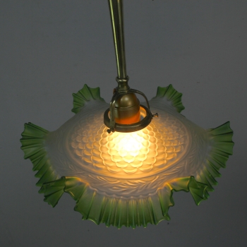 Fabricada en vidrio y bronce.
Electricidad totalmente renovada.