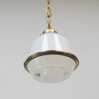 Fabricada en cristal y latón.
Electricidad revisada.