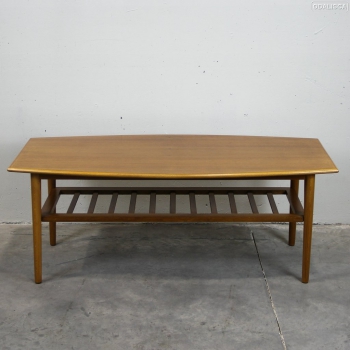 MESA BAJA AUXILIAR DISEÑO NÓRDICO. - Madera de haya y teca.
Dinamarca.