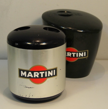 HIELERAS DE MARTINI. - Plástico o pasta dura decorada.